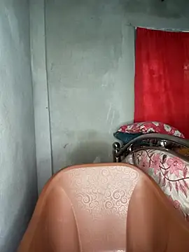 Snapshot of sathiroy89 chatting on June 28, 6:08 am sathiroy89 online show from June 28, 6:08 am