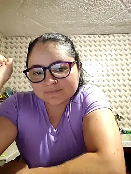 Snapshot of Dark_Cherry20 chatting on April 5, 9:34 pm Dark Cherry20 online show from April 5, 9:34 pm