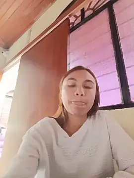 Snapshot of Leticia_Hinkley_ chatting on May 23, 1:26 pm Leticia Hinkley online show from May 23, 1:26 pm