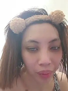 Snapshot of vivi_panda chatting on May 25, 7:09 pm vivi panda online show from May 25, 7:09 pm