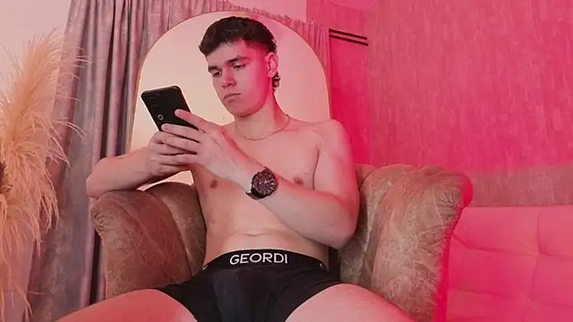 taylor morgann online show from July 20, 3:10 am