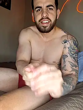 Snapshot of leoxxxgato chatting on June 19, 11:30 pm leoxxxgato online show from June 19, 11:30 pm