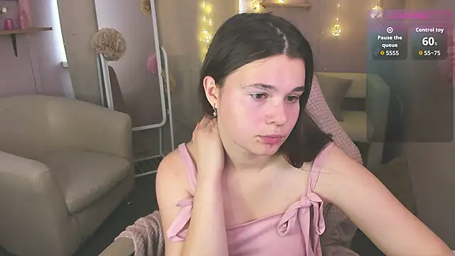 Snapshot of Kacey_Love chatting on June 28, 1:28 pm Kacey Love online show from June 28, 1:28 pm