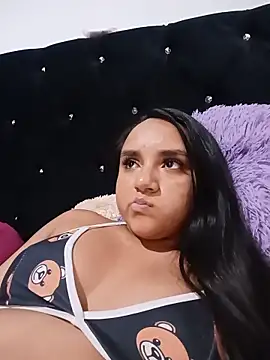 Valentina Narvaez online show from June 6, 7:29 pm
