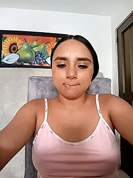 Valentina Narvaez online show from July 2, 7:42 pm