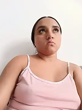 Valentina Narvaez online show from July 3, 4:57 pm