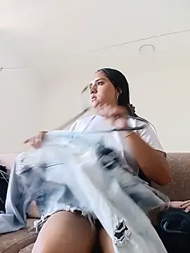 Valentina Narvaez online show from July 7, 3:49 pm