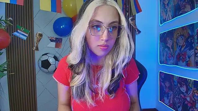 sweetlyundone online show from June 18, 7:29 pm