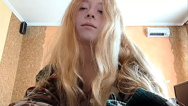 KateVibe 01 online show from June 14, 11:40 pm
