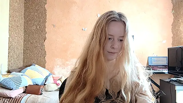 Snapshot of KateVibe_01 chatting on July 31, 11:15 pm KateVibe 01 online show from July 31, 11:15 pm
