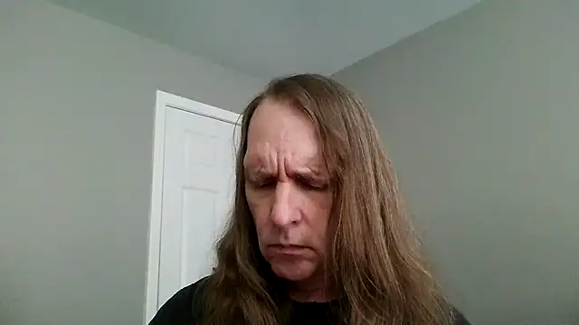 Magnus Luv online show from May 27, 2:03 pm