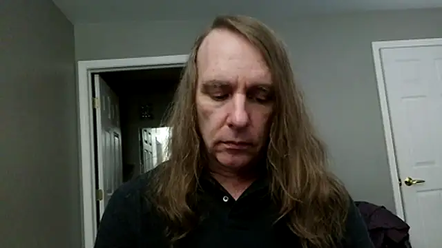 Magnus Luv online show from June 21, 10:45 pm