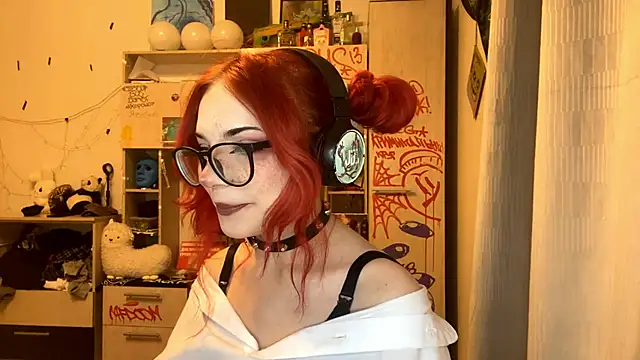 RedHeadCat online show from June 4, 10:16 pm