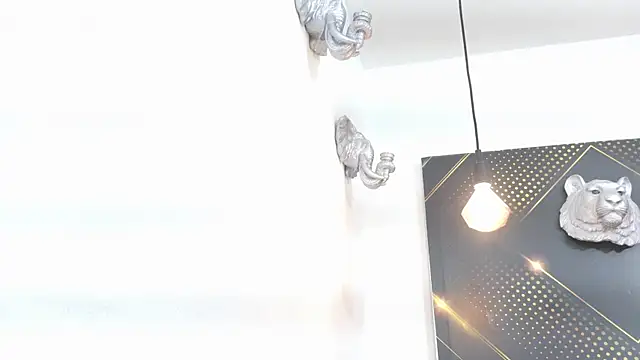 GoldenDesireX  online show from June 7, 7:06 pm