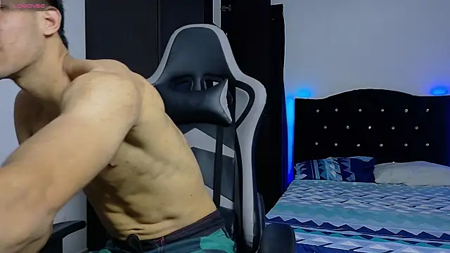 JakeMonroe online show from June 11, 9:02 pm