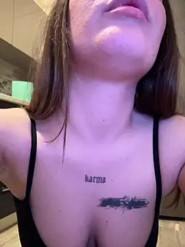 vanessa anne online show from April 23, 1:29 am