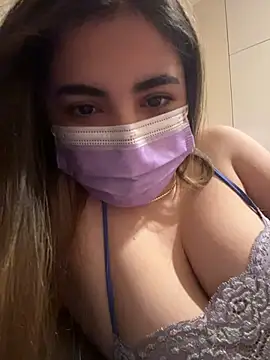 Snapshot of AnnieCartier chatting on May 27, 8:39 pm AnnieCartier online show from May 27, 8:39 pm