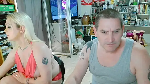 Snapshot of teddythebeer86 chatting on June 13, 1:53 pm teddythebeer86 online show from June 13, 1:53 pm