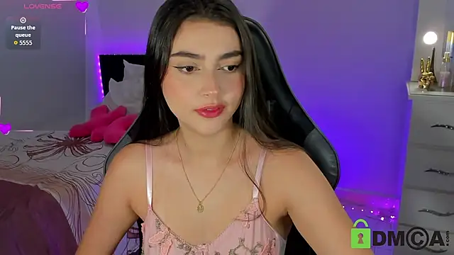 esmeralda le online show from July 20, 11:12 am
