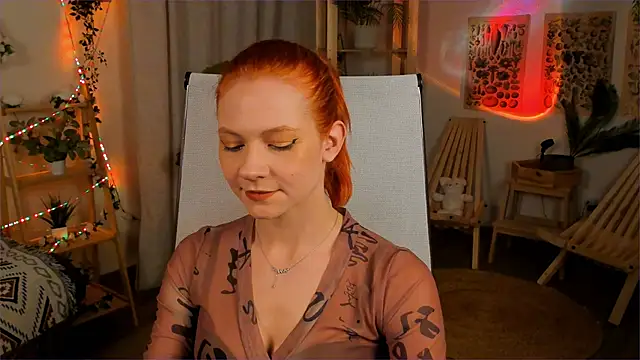 LisaAris online show from April 24, 6:21 pm