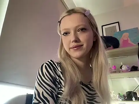 StellinaLuna online show from April 20, 3:04 pm