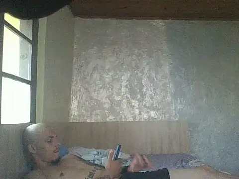 robertmrn112 online show from June 2, 4:53 pm