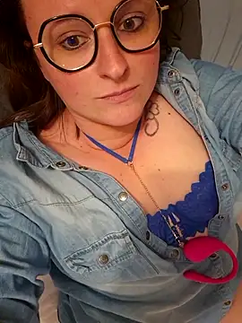 Snapshot of openstes14 chatting on April 12, 7:41 pm openstes14 online show from April 12, 7:41 pm