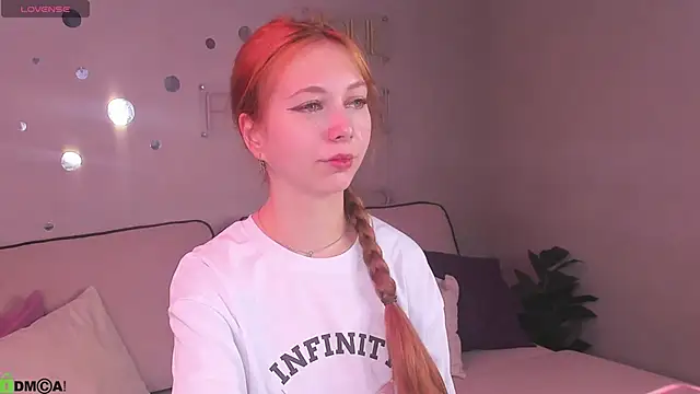 Sienna Nyx online show from June 7, 9:13 am