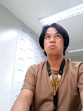 akiramoore online show from June 5, 2:40 am