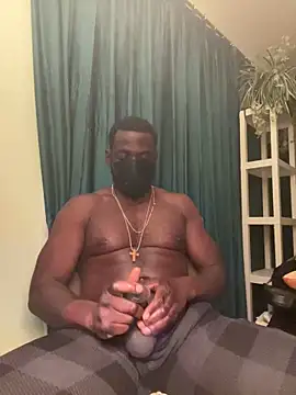 Snapshot of BlackZoos00769 chatting on April 8, 3:39 am BlackZoos00769 online show from April 8, 3:39 am