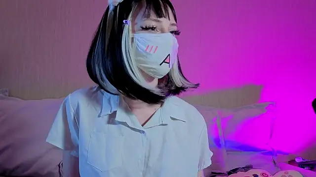 LunaNyanmi online show from July 6, 2:36 pm