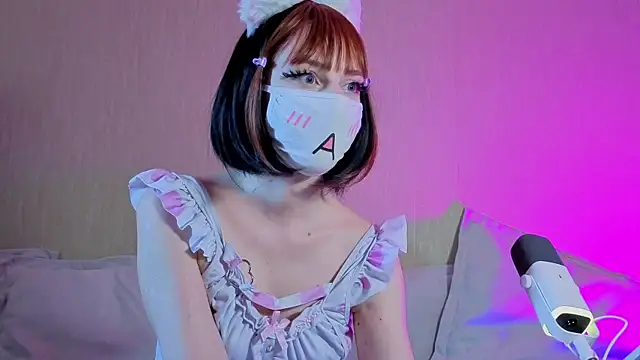 LunaNyanmi online show from July 9, 2:21 pm