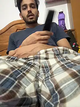 Snapshot of aadibuttplug chatting on June 3, 12:08 pm aadibuttplug online show from June 3, 12:08 pm