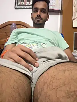 Snapshot of aadibuttplug chatting on June 7, 12:20 pm aadibuttplug online show from June 7, 12:20 pm