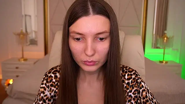AshleyBaie online show from July 14, 12:00 pm