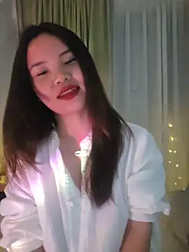 GUGU11211 online show from April 7, 8:20 pm