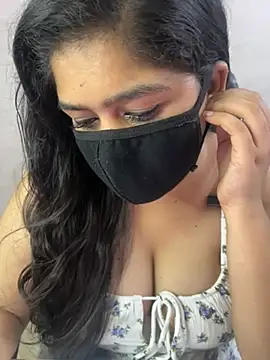 sarasofiaa  online show from July 13, 6:44 pm