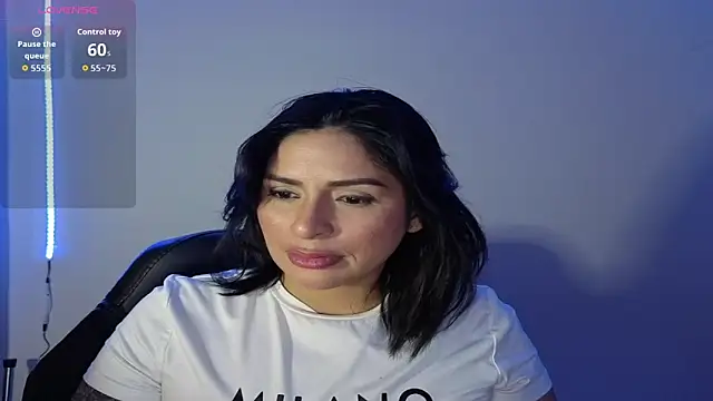 Snapshot of CintiaLockhart chatting on June 16, 11:51 pm CintiaLockhart online show from June 16, 11:51 pm