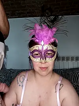 Giochidicoppia online show from April 12, 9:31 pm