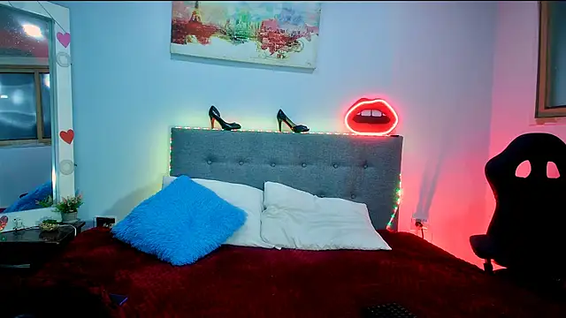 Snapshot of Lorena_sweet33 chatting on June 8, 2:06 pm Lorena sweet33 online show from June 8, 2:06 pm