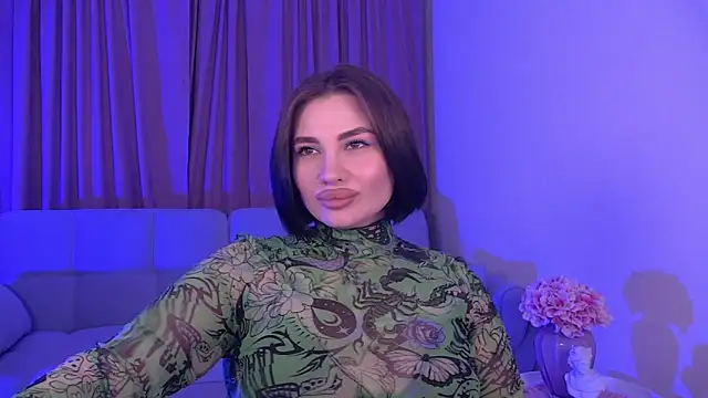AdrianaToress online show from May 26, 7:10 pm