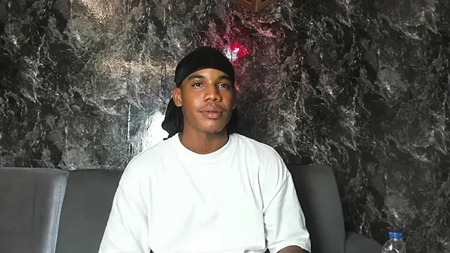 axel silva4 online show from May 12, 7:55 pm