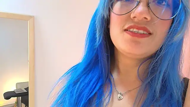 Zafiro Kitsune online show from April 24, 3:42 am