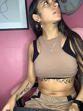 DulceLatinaxo online show from July 7, 12:20 pm