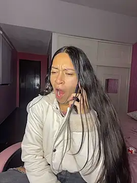 DulceLatinaxo online show from July 16, 10:43 am