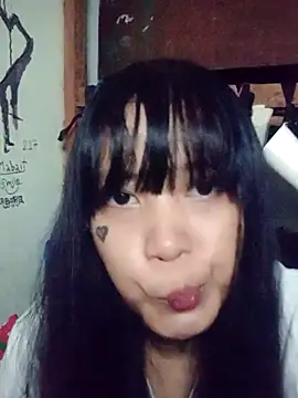 XShihoniLahgi online show from June 3, 9:45 am