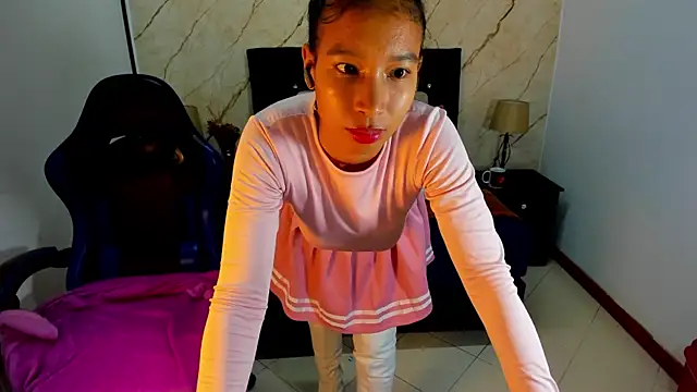 hasley cute online show from June 2, 7:49 pm