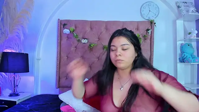 ROSELEI  online show from May 22, 3:57 am