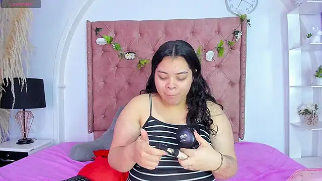 ROSELEI  online show from June 6, 9:47 am