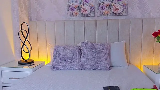 VegaSara online show from June 6, 3:06 pm